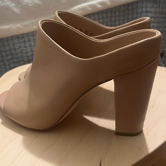 Leather heeled sandals from Bleecker and Bond - Picture 2 of 4